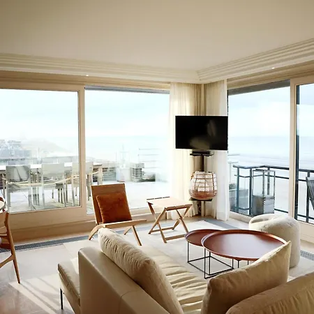 Apartman Attic In By The *